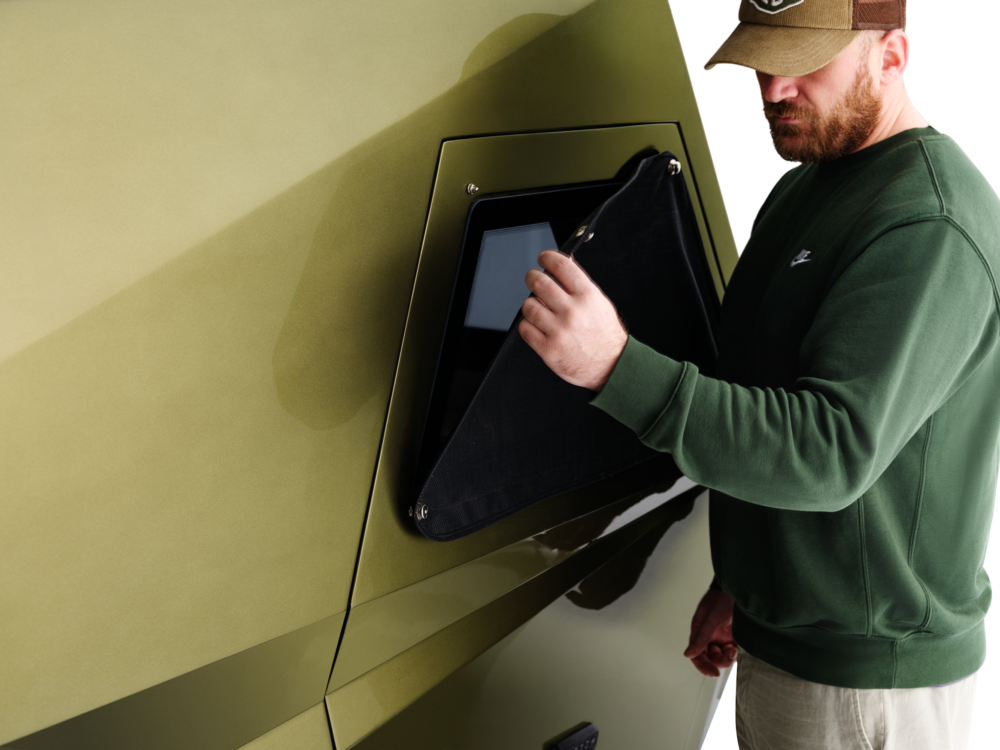 Karavan_1203250643-copy