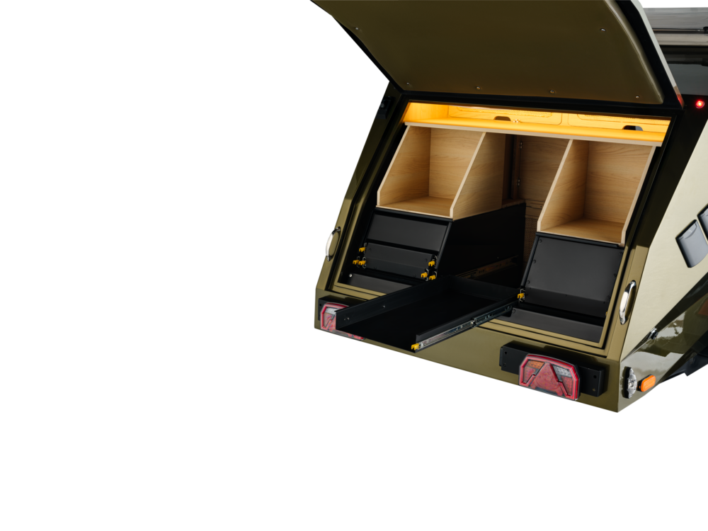 Karavan_1203250795-copy