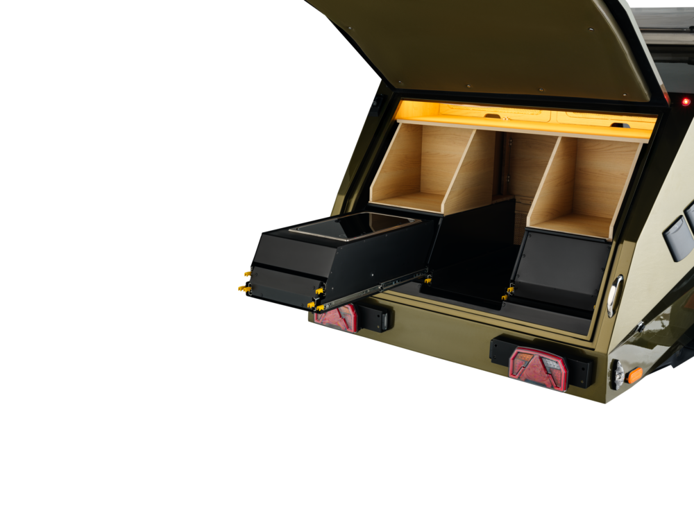 Karavan_1203250794-copy