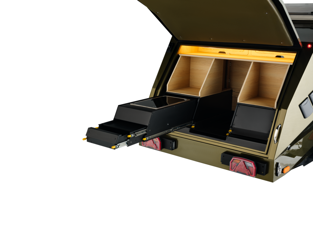 Karavan_1203250793-copy