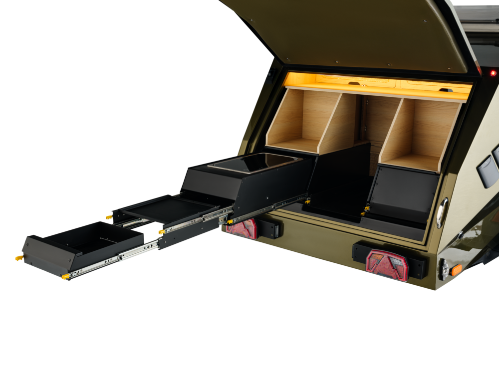 Karavan_1203250792-copy