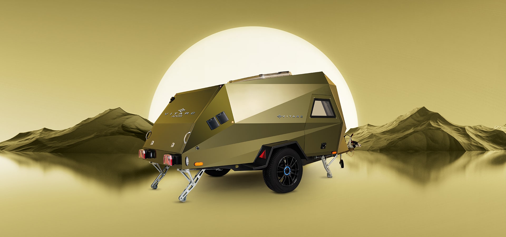Sarı renkli Vitarc kamp karavanının arka tarafı – aerodinamik yapı ve fonksiyonel arka tasarım