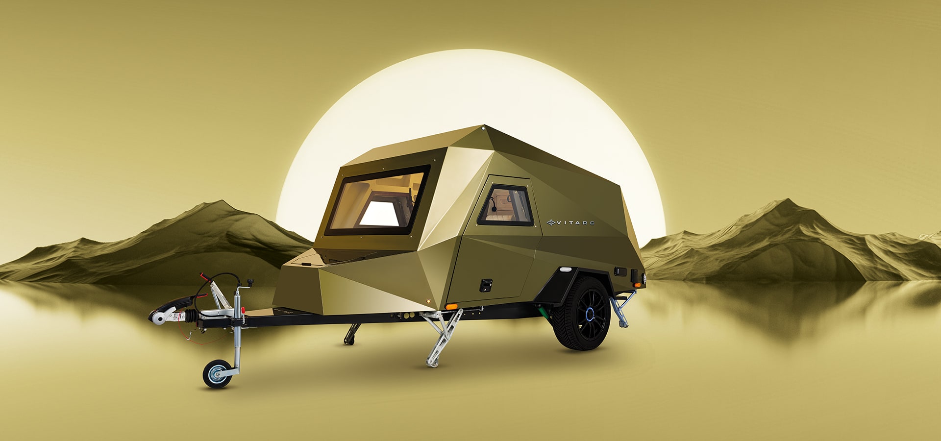 Sarı Vitarc karavan ön görünüm – modern tasarımlı, off-road uyumlu kamp karavanı